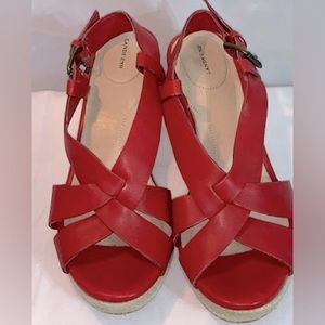 Lands End red sandals 8B